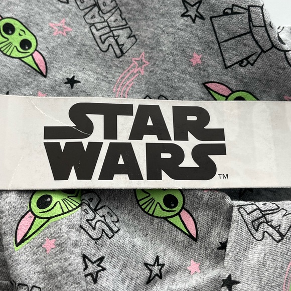 Star Wars Baby Yoda Cuffed Short Sleeve Shirt Gray Size 4T - Picture 5 of 7